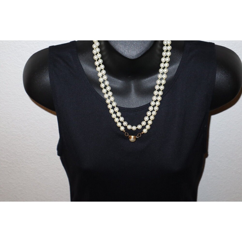 Vintage Gold Tone Cabochon Clasp Faux Pearl Hand Knotted Beads Necklace 40"